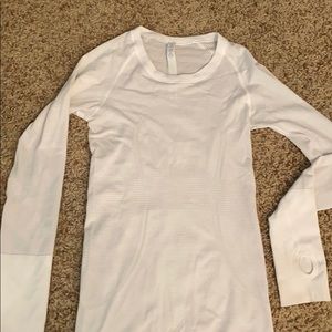 Lululemon long sleeve white swiftly top